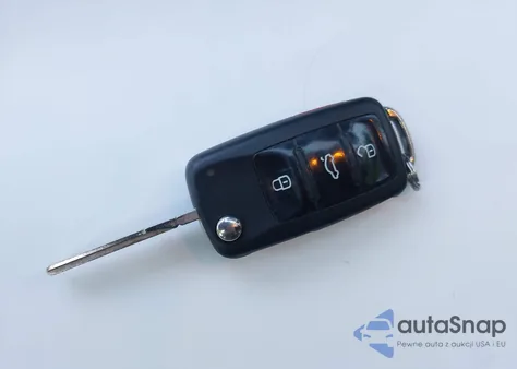 2017 Volkswagen Jetta Gli z USA, uszkodzony, nr VIN 3VW4T7AJ3HM403596